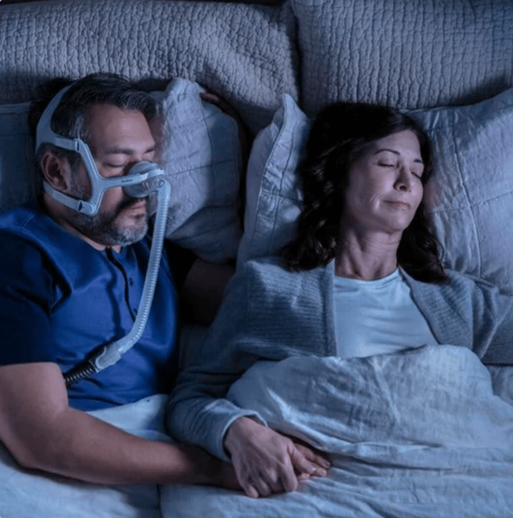 Mascarilla nasal Resmed AirTouch N20 para CPAP, cómoda y eficaz para tratamiento de apnea del sueño.