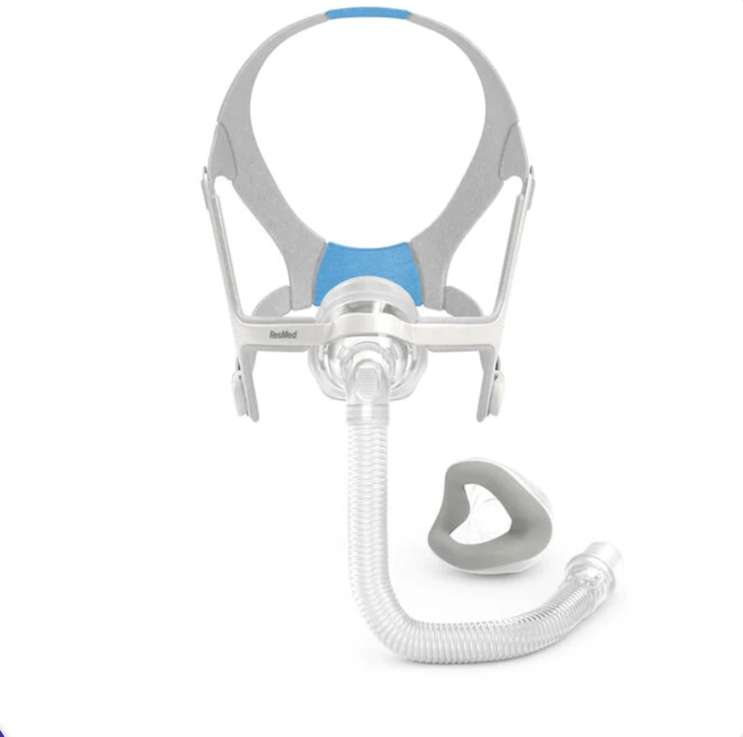 Mascarilla nasal CPAP ResMed diseñada para terapia de apnea del sueño, cómoda y eficiente para adultos.